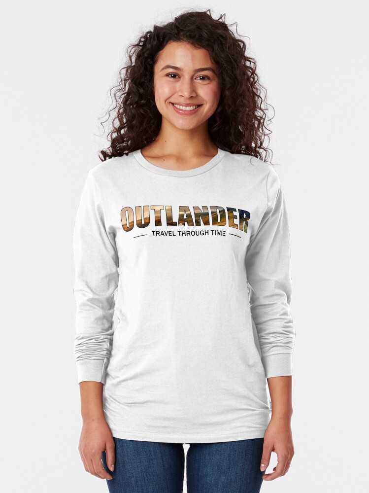 Aperçu 2 sur 5. T-shirt manches longues avec l'œuvre OUTLANDER - Travel Through time créée et vendue par OutlanderAddict.