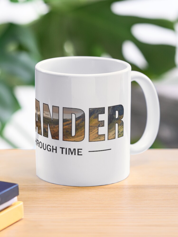 Aperçu 1 sur 6. Mug à café avec l'œuvre OUTLANDER - Travel Through time  créée et vendue par OutlanderAddict.