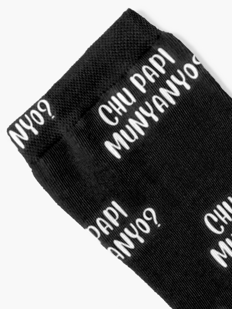 Chaussettes for Sale avec l'œuvre « Chu Papi Munyanyo » de l