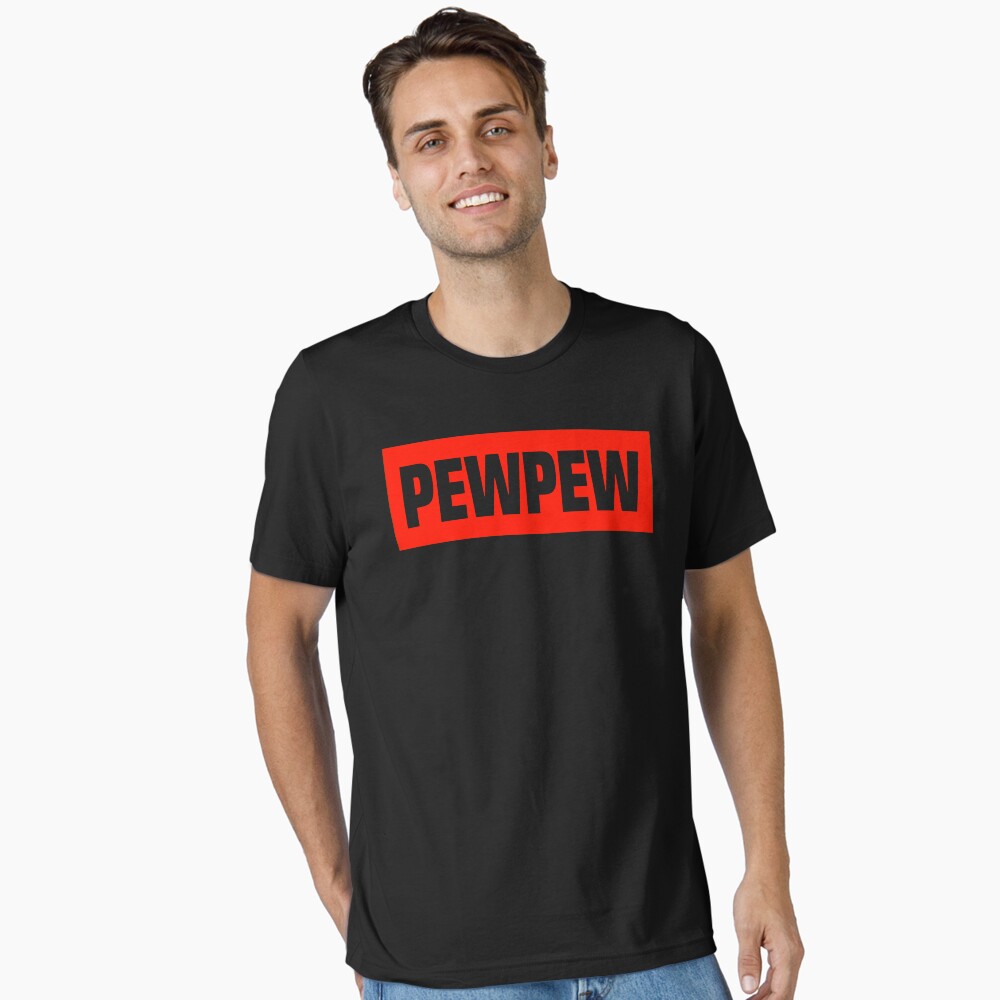Vista previa del artículo con la obra «Camiseta esencial», diseñado y vendido por Callahans.
