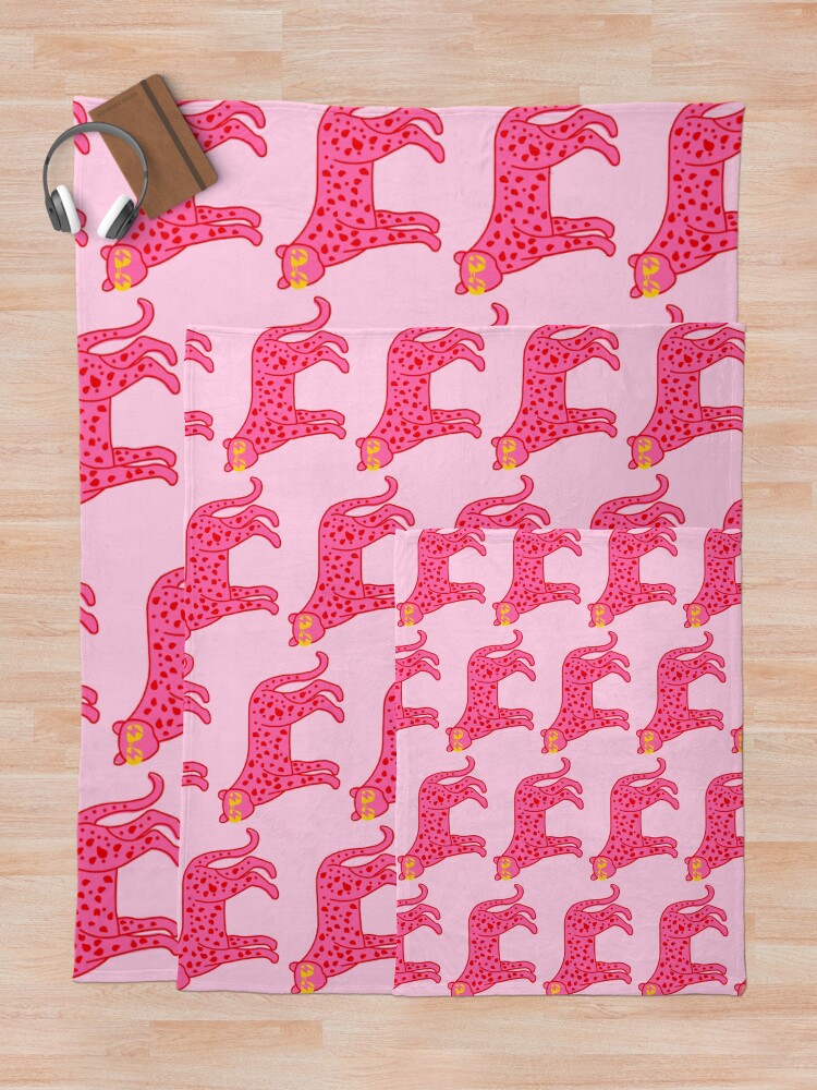 Alternate view of cheetah xoxo Throw Blanket