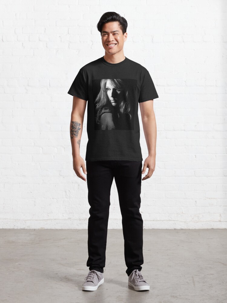 Discover Céline Dion Si Beau Style Chanteur T-Shirt