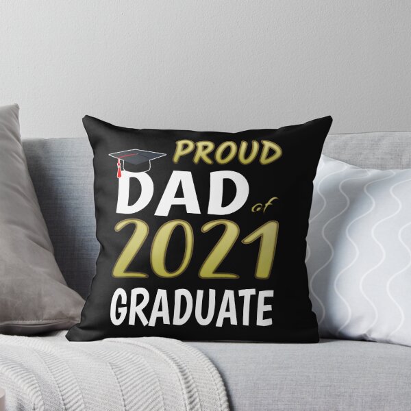 Item preview, Orgulloso papá de 2021 Familia graduada Clase orgullosa de 2021 Camisa de graduación, graduación senior, mamá graduada, papá graduado designed and sold by Snowman2008.