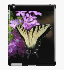 Tiger Swallowtail Butterfly on Garden Phlox iPad Case/Skin