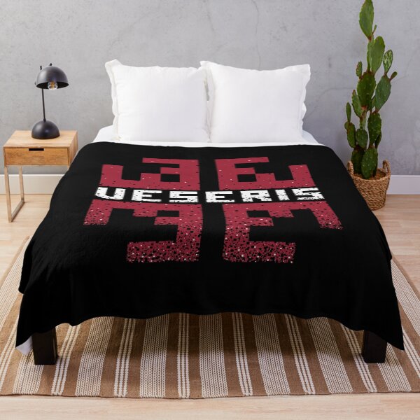 Veseris distressed logo Throw Blanket
