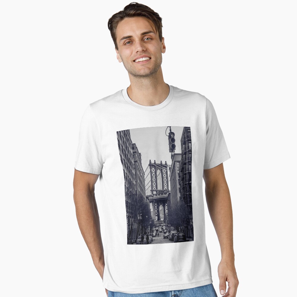 Artikel-Vorschau von Essential T-Shirt, designt und verkauft von howieyagaloo.