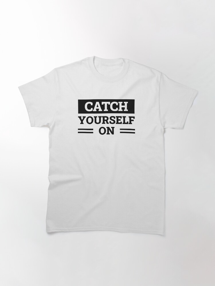 Imagen 3 de 7, Camiseta clásica con la obra Atrápate a ti mismo, diseñada y vendida por FilipeFerreira.