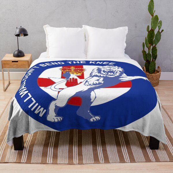 Artikelvorschau, Millwall Knie nicht entworfen und verkauft von Millwall.store.