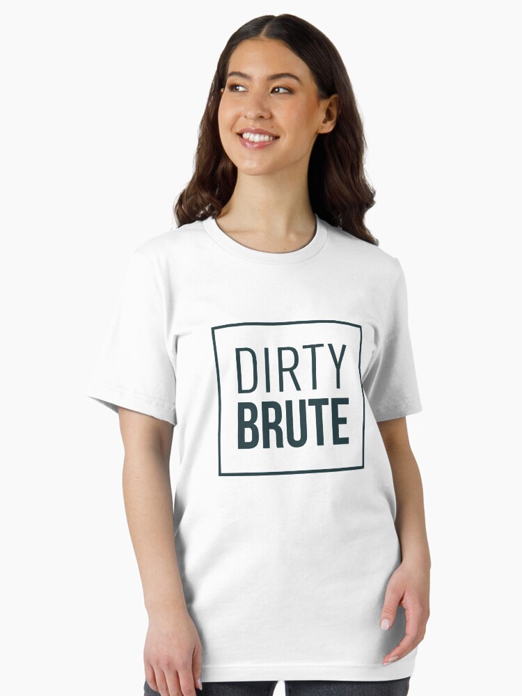 Imagen 2 de 7, Camiseta esencial con la obra Bruto sucio (verde oscuro), diseñada y vendida por FilipeFerreira.
