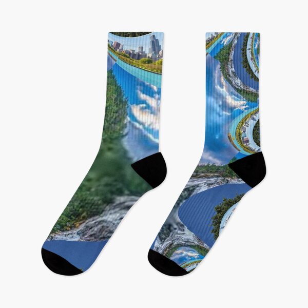 Aperçu de l'œuvre Fractale avec des scènes de ciel, de ville et de rivière/forêt mélangées créée et vendue par SchooledDesigns.
