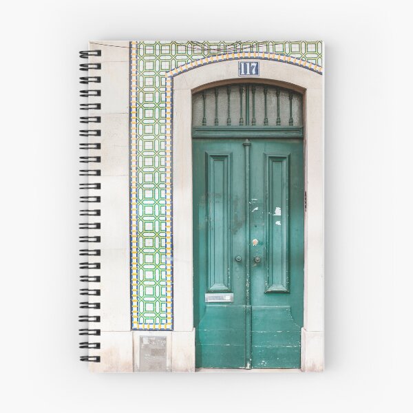 Artikelvorschau, Grüne Tür in Lissabon entworfen und verkauft von hellotwiggs.