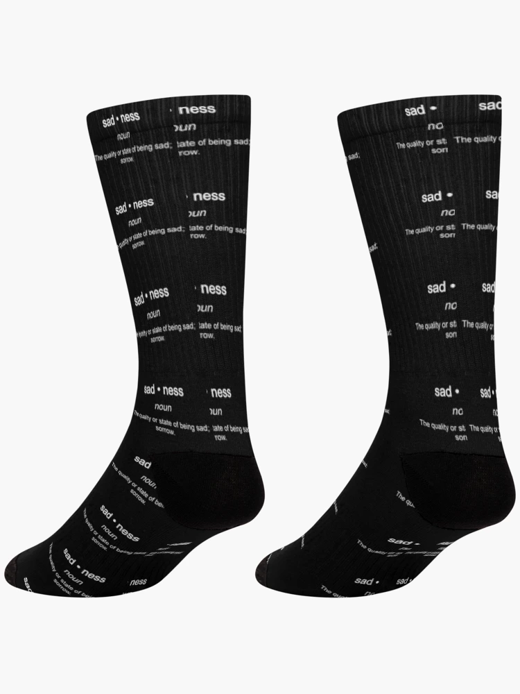 Aperçu 4 sur 5. Chaussettes avec l'œuvre tristesse créée et vendue par Rudolfsxd.