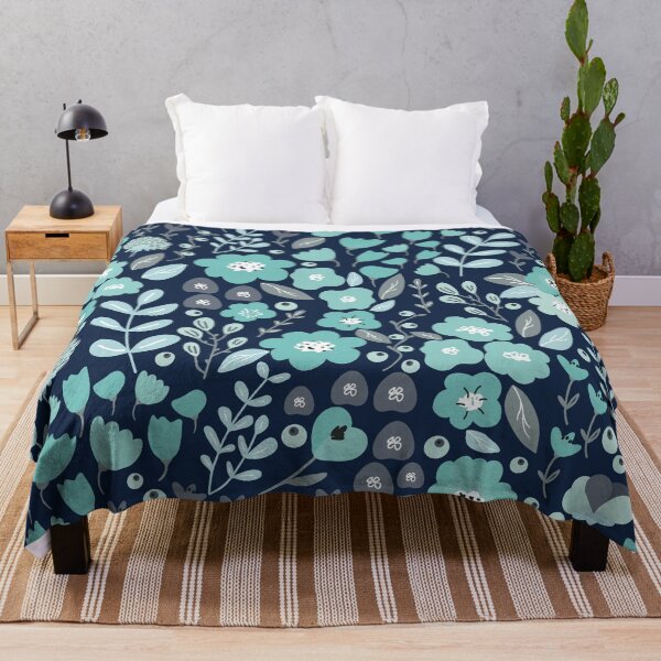 Aperçu de l'œuvre Ditsy Florals, Navy and Teal créée et vendue par meggydesigns.