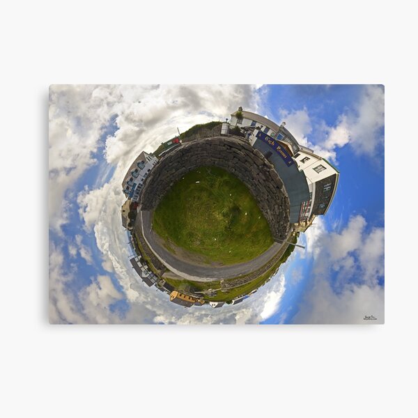 Tigh Ruairi - Inisheer Village (Sky out) Canvas Print