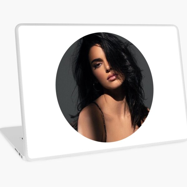 Aperçu de l'œuvre Kendall Jenner créée et vendue par Sofia Runs.