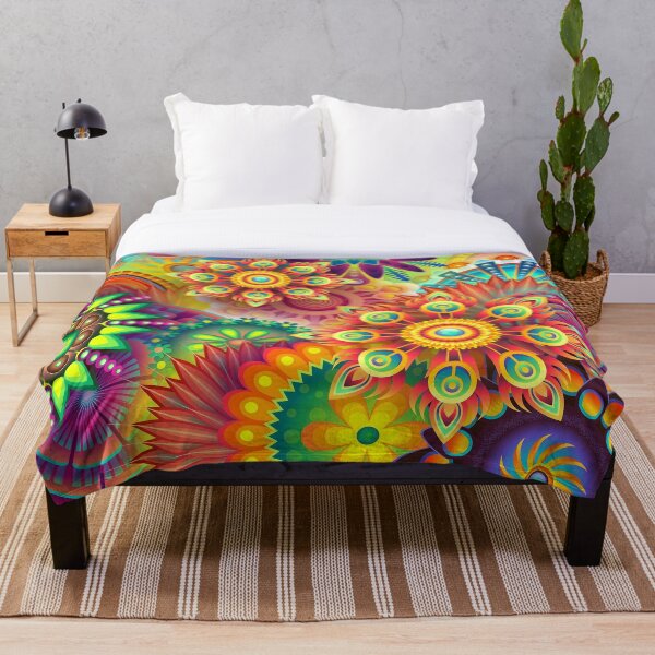Artikelvorschau, Bunte Trippy Mandala Designs entworfen und verkauft von SeventhGate.