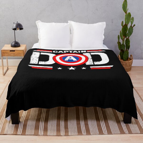 Artikelvorschau, Captain Dad Superhero Funny Men Fathers Day Vintage Dad T-Shirt entworfen und verkauft von Happy-Luxemb.