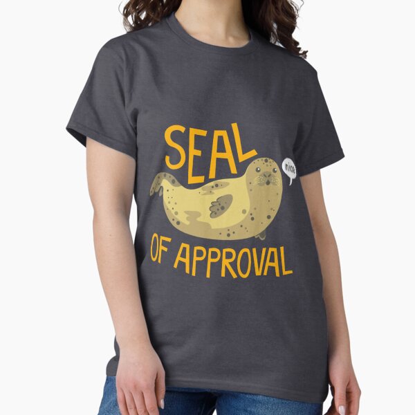 Vista previa del artículo con la obra «Mercancía con sello de aprobación más vendida | Regalo para residentes | Camiseta para residentes», diseñado y vendido por clabjune.