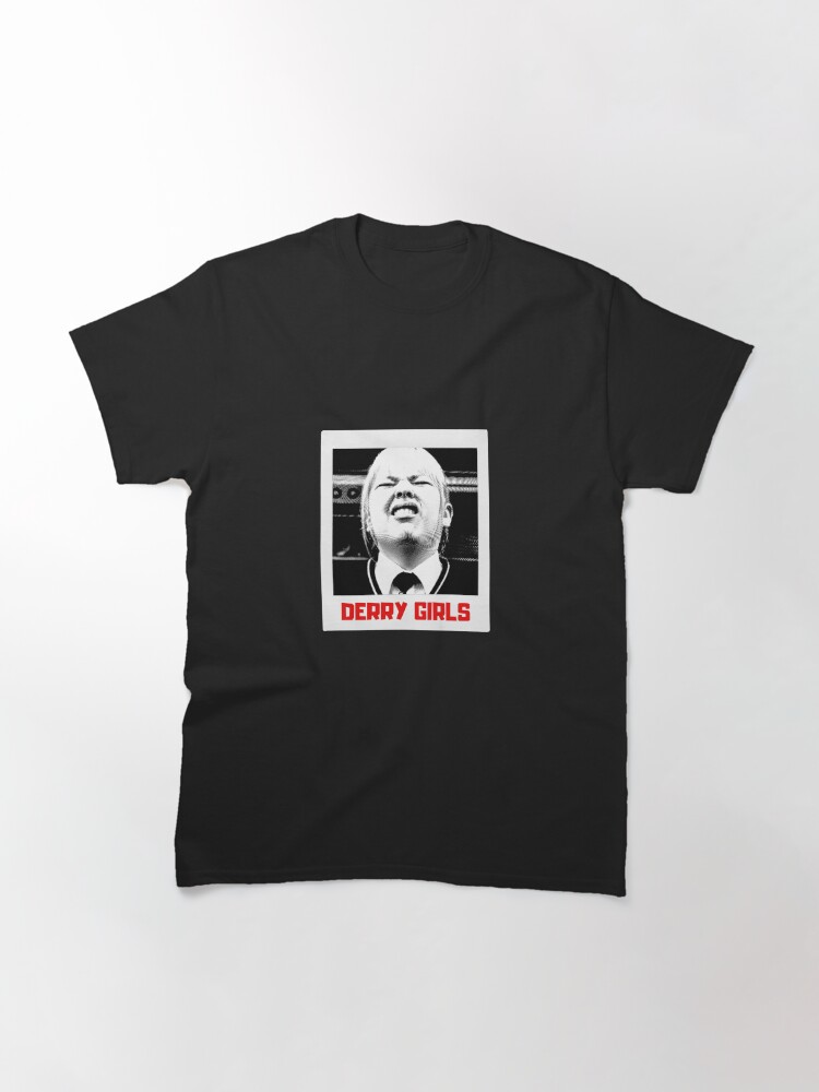 Imagen 3 de 7, Camiseta clásica con la obra Derry Girls Clare, diseñada y vendida por fakehala.
