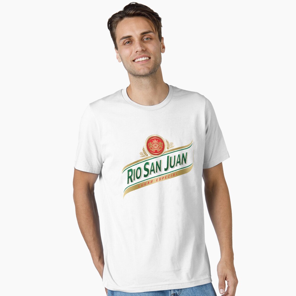 Aperçu de l'œuvre T-shirt essentiel créée et vendue par marzun.