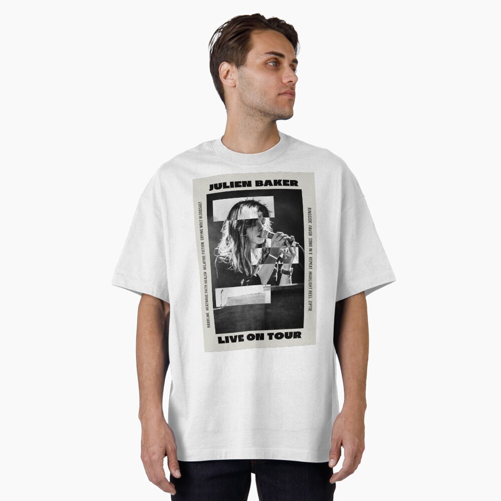 Artikel-Vorschau von Oversized T-Shirt, designt und verkauft von Lucy-ll.