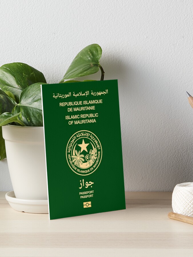 Impression rigide for Sale avec l'œuvre « Passeport mauritanien » de  l'artiste HAKVS