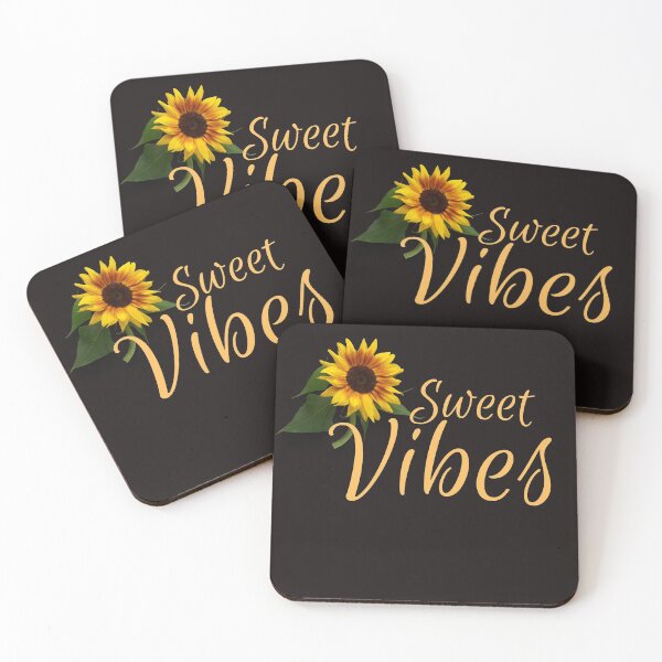 Aperçu de l'œuvre T-shirts Sweet Vibes créée et vendue par Shevonda Thomas.