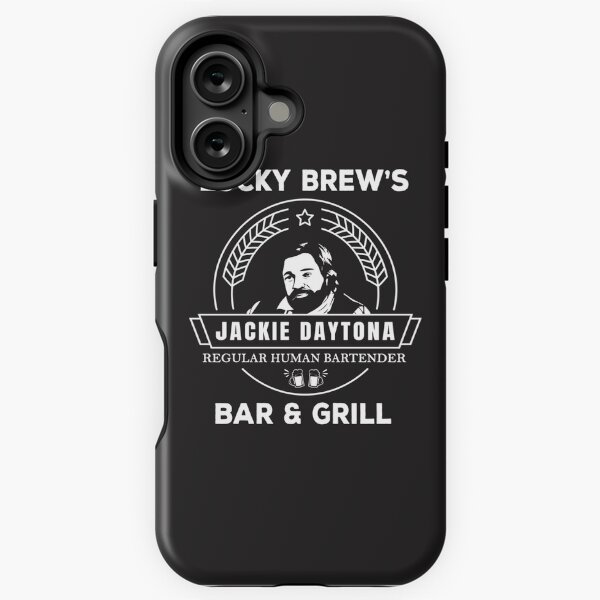 Aperçu de l'œuvre Jackie Daytona - Chemise Bar and Grill de Lucky Brew - T-shirt Ce que nous faisons dans lombre créée et vendue par differenc.