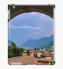 Vinilo o funda para iPad Through the Portal
