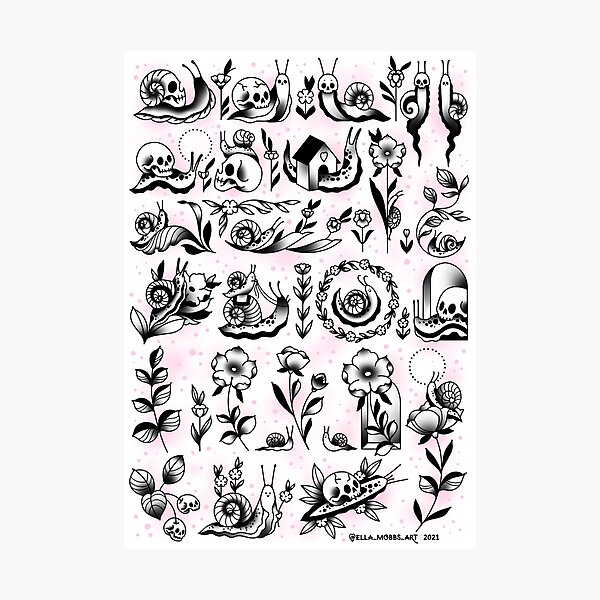 Artikel-Vorschau von Schnecken und Schädel und Blumen Positivität süßes traditionelles Flash Tattoo, designt und verkauft von Ella Mobbs.
