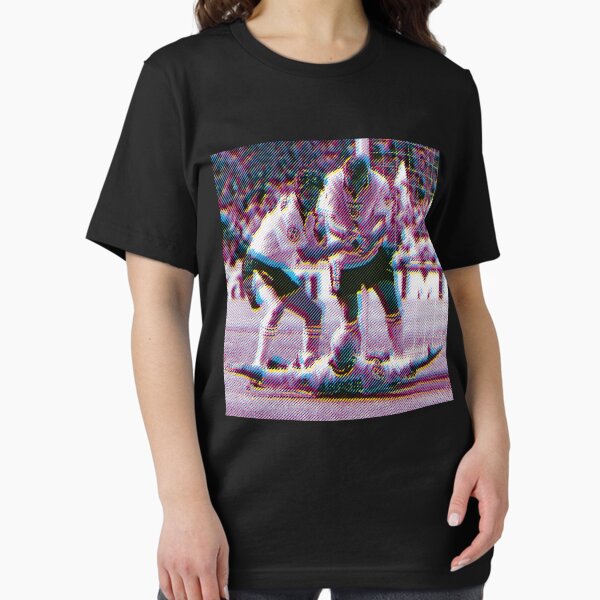 Gazza In The Chair Essential T-Shirt