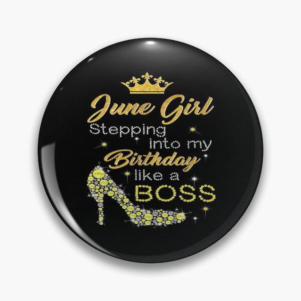 Aperçu de l'œuvre June Girl entre dans mon anniversaire comme un patron, chaussures drôles créée et vendue par BargerStore.