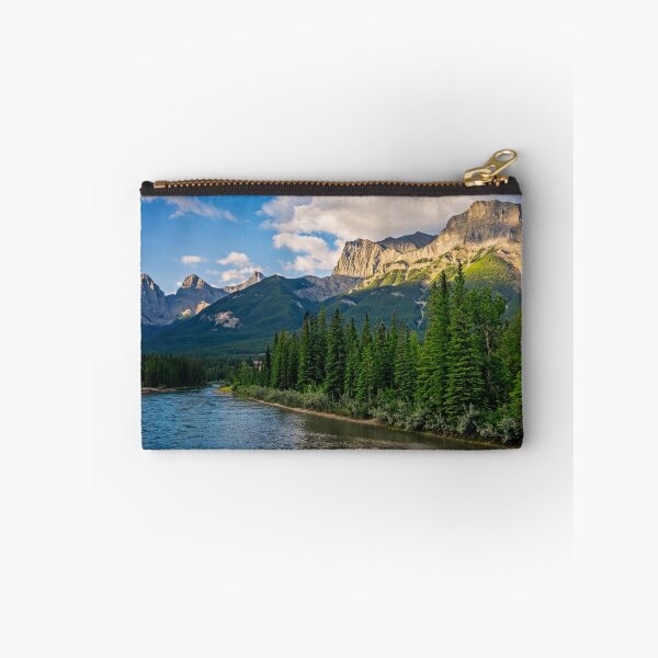 Artikelvorschau, Bow River und Three Sisters Canmore entworfen und verkauft von PhotoArt by Joan Carroll.