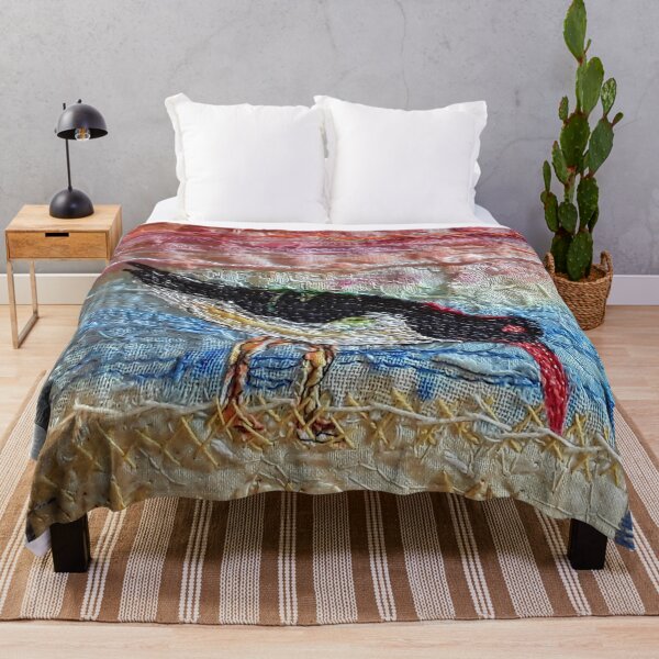 Artikelvorschau, Bestickter Austernfischer - Stitched Nature - Entworfen von Stitchbasket, um Sie glücklich zu machen. entworfen und verkauft von santimanitay.