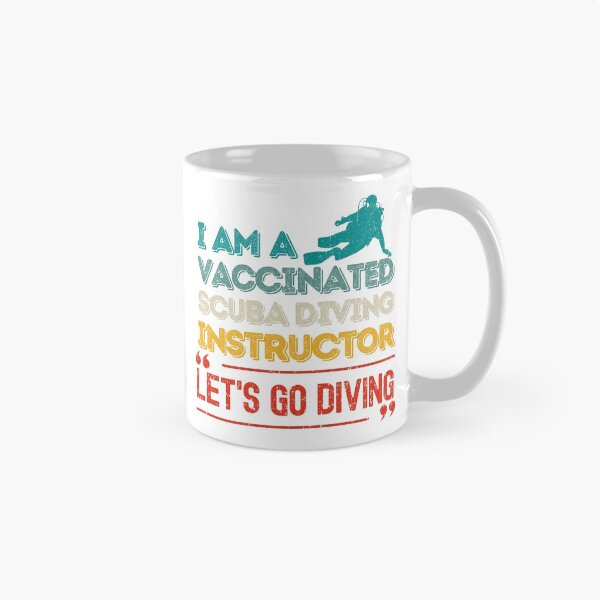 Item preview, Instructor de buceo vacunado designed and sold by StudioAquaLumos.