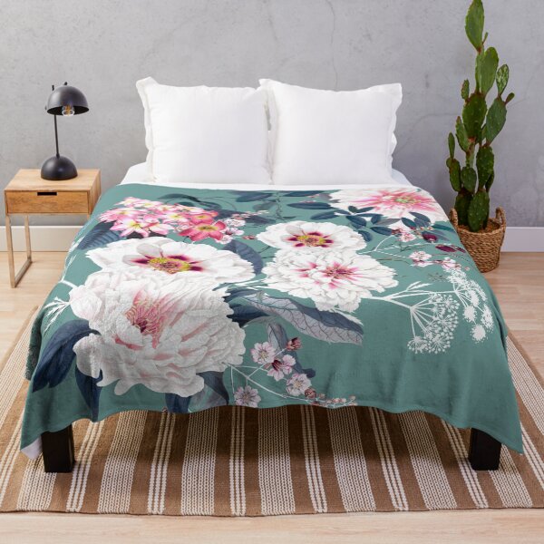 Artikelvorschau, Vintage Beauty Florals on Teal entworfen und verkauft von meggydesigns.