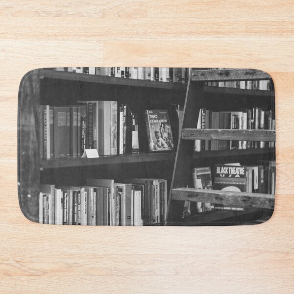 Artikelvorschau, Bücherregale mit Leiter in Schwarz und Weiß entworfen und verkauft von SquishStitches.