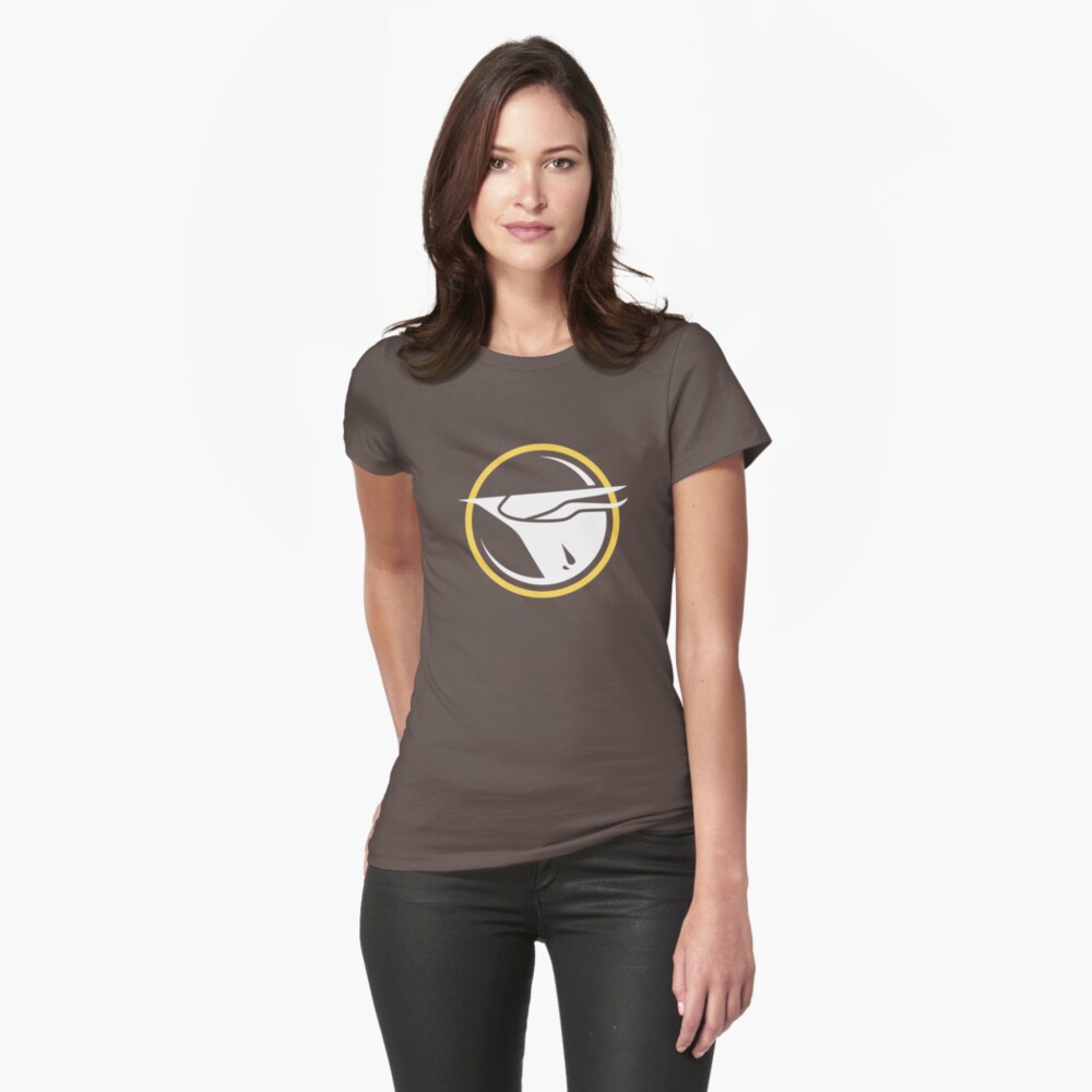 Vista previa del artículo con la obra «Camiseta entallada», diseñado y vendido por R2-T2.