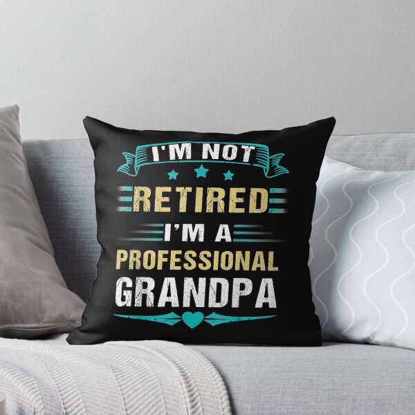 Aperçu de l'œuvre Vintage I'm Not Retired A Professional Grandpa Fathers Day Gift créée et vendue par mchargue12.