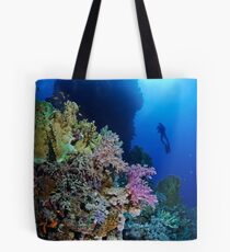 Underwaterworld - Habili Etnin Arug Tote Bag