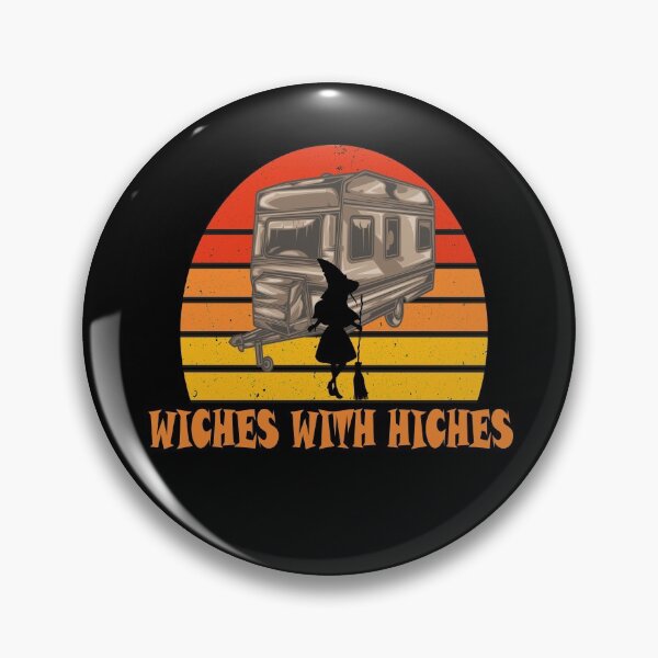 Artikelvorschau, Frauen Hexen mit Anhängevorrichtungen T-Shirt RV Camping Kostüm Idee Natur Design - Vintage Sonnenuntergang HalloweenGeschenk für Freundin entworfen und verkauft von Rassitni.