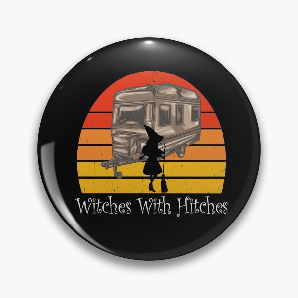 Artikelvorschau, Damen T-Shirt „Hexen mit Anhängerkupplung“, RV-Camping-Kostümidee, Naturdesign, Vintage-Sonnenuntergang, Halloween, Geschenk für Freundin entworfen und verkauft von Rassitni.