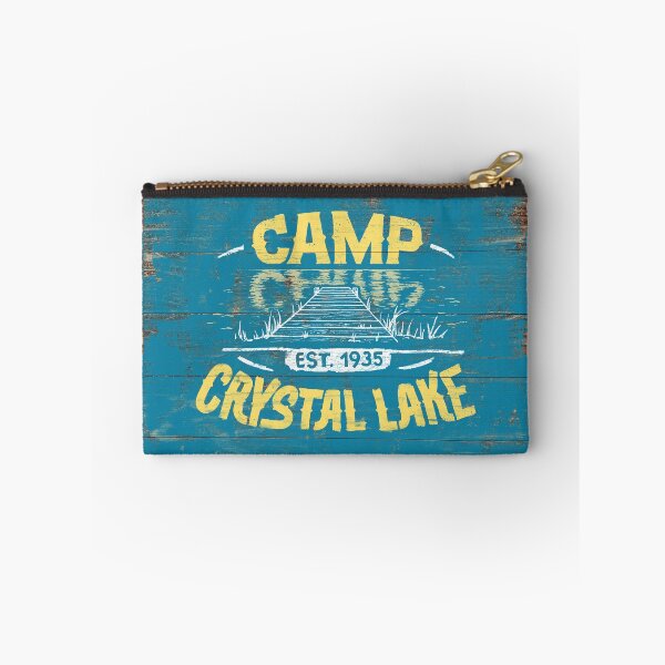Artikelvorschau, Camp Crystal Lake Schild, rustikales Lake Schild Illinois, Lake House Türkis Vintage Schild, Freitag der 13. entworfen und verkauft von PaulLesser.