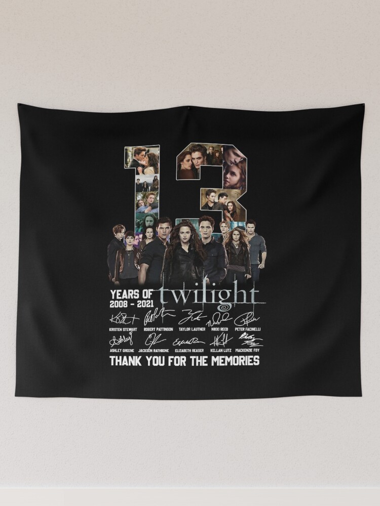 13 Years Of The Twilight Saga Signature , Twilight Cast , Twilight Midnight  Sun Movie | Tapestry