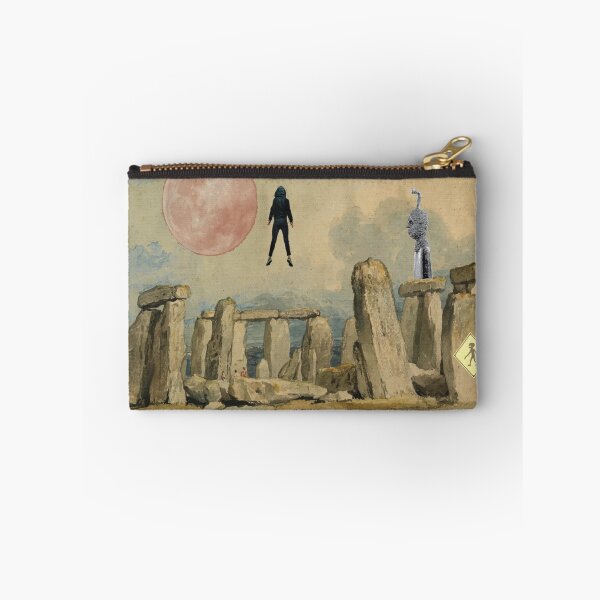 Item preview, Turista de Stonehenge designed and sold by ProfusionPixel.