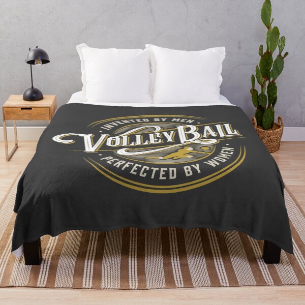 Artikelvorschau, Volleyball: Von Männern erfunden. Von Frauen perfektioniert | Vintage-Typografie entworfen und verkauft von 804 Volleyball Swag  Volleyball Merch for players and fans.