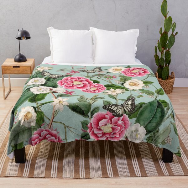 Artikelvorschau, Copy of Roses and Butterflies on Green entworfen und verkauft von meggydesigns.