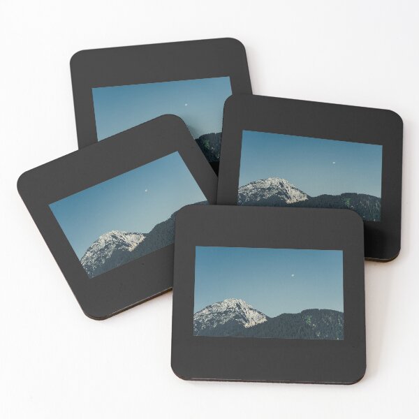 Artikelvorschau, Berge T-ShirtEarly Morning Dolomites Mountain entworfen und verkauft von AirlieLeay.