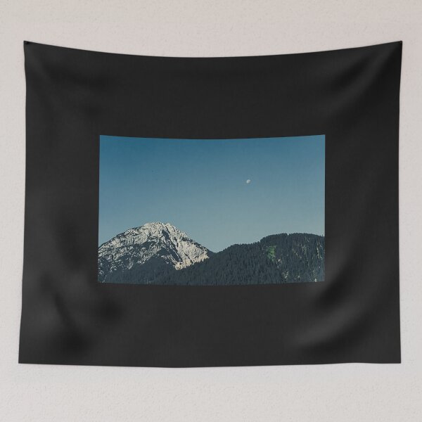 Artikelvorschau, Berge T-ShirtEarly Morning Dolomites Mountain entworfen und verkauft von AirlieLeay.