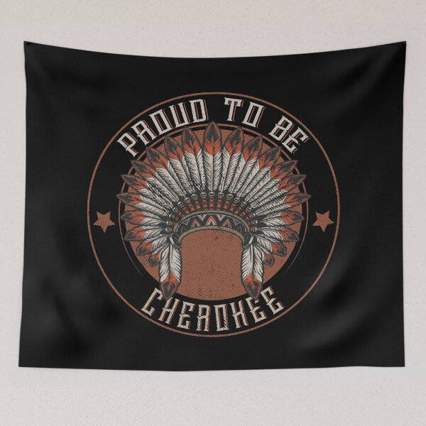 Artikelvorschau, Native American Tribe Indigene Völker: Stolz darauf, Native American Cherokee Tribe Headdress-Native American Shirt-First Nation Cherokee Shirt-Cherokee Geschenk zu sein entworfen und verkauft von nativeStor.